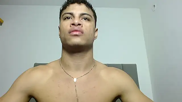 Snapshot of Jose_And_Daniel chatting on 07/31/26, 01:27 Jose And Daniel online show from 07/31/26, 01:27
