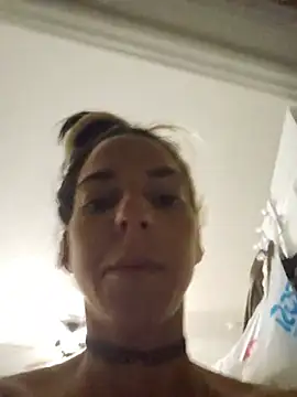 lil jiggly online show from 07/02/26, 08:53