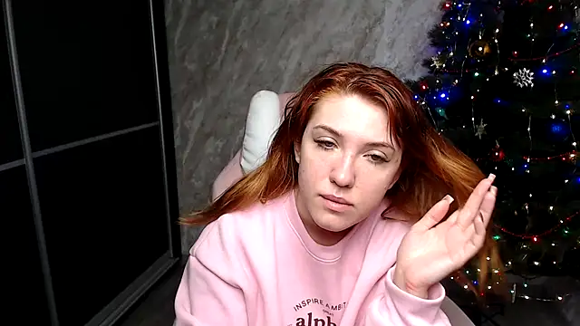 Reginasmilee online show from 12/18/25, 12:38