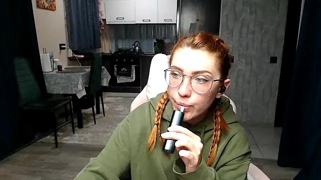 Reginasmilee online show from 04/22/26, 02:36