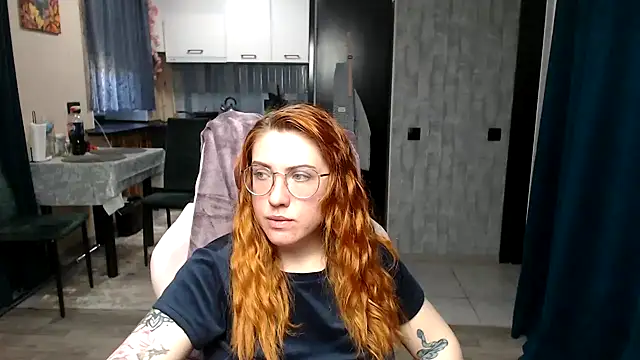 Reginasmilee online show from 04/23/26, 04:24