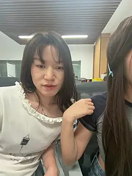 YY-1-1-1 online show from 07/11/26, 07:00