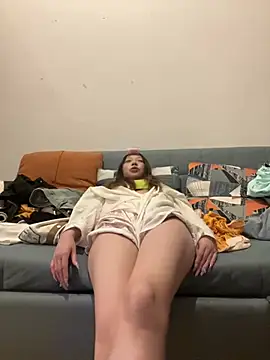 YY-1-1-1 online show from 07/25/26, 07:00