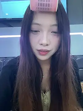 YY-1-1-1 online show from 08/06/26, 03:03