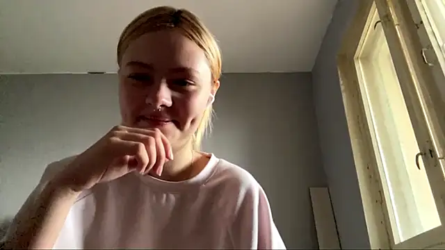 Snapshot of Jeneienal_1 chatting on 07/16/26, 02:23 Jeneienal 1 online show from 07/16/26, 02:23