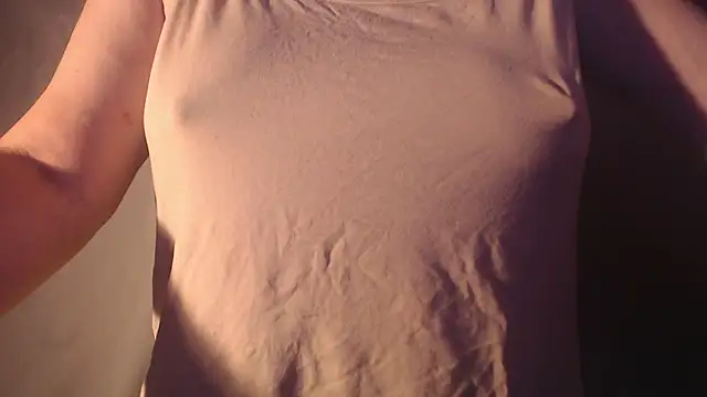 Snapshot of sexynipl chatting on 07/17/26, 12:50 sexynipl online show from 07/17/26, 12:50