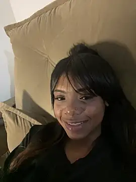 Snapshot of Robinzitaa chatting on 07/03/26, 01:56 Robinzitaa online show from 07/03/26, 01:56