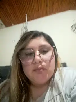 Snapshot of violettcelestt chatting on 06/30/26, 12:33 violettcelestt online show from 06/30/26, 12:33