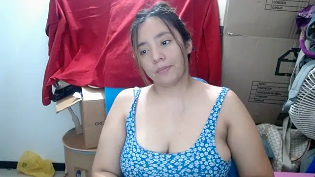Snapshot of Alicebunny54 chatting on 06/25/26, 02:22 Alicebunny54 online show from 06/25/26, 02:22