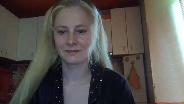 Snapshot of Vexieeka chatting on 07/15/26, 06:57 Vexieeka online show from 07/15/26, 06:57