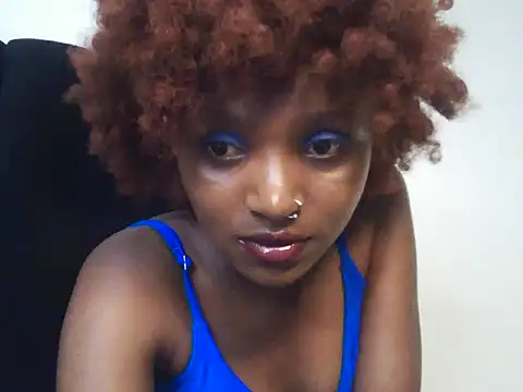 Snapshot of Cherrysexxi chatting on 07/14/26, 02:05 Cherrysexxi online show from 07/14/26, 02:05