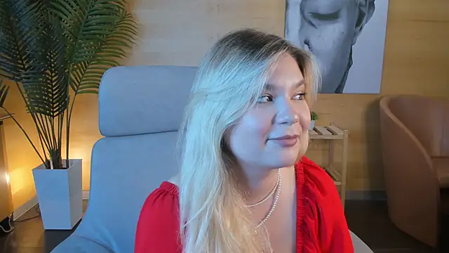 Snapshot of LisbethBetz chatting on 06/28/26, 07:58 LisbethBetz online show from 06/28/26, 07:58