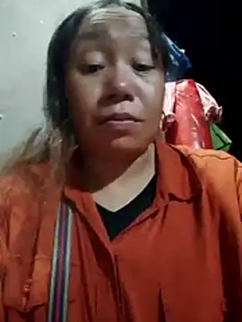 Snapshot of Moon_squirtt chatting on 07/20/26, 01:02 Moon squirtt online show from 07/20/26, 01:02