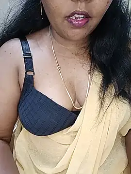 Snapshot of tamilvijima chatting on 07/23/26, 02:31 tamilvijima online show from 07/23/26, 02:31