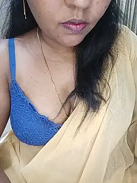 Snapshot of tamilvijima chatting on 07/23/26, 06:17 tamilvijima online show from 07/23/26, 06:17
