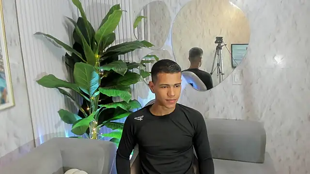 Noah sexhotty online show from 07/23/26, 02:20