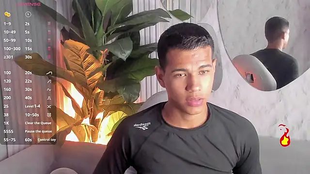 Noah sexhotty online show from 07/30/26, 03:05