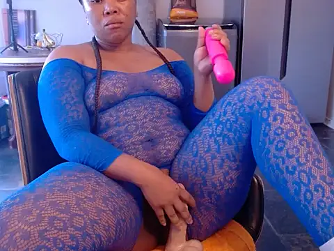 Snapshot of massiveBootymamasita chatting on 06/27/26, 07:57 massiveBootymamasita online show from 06/27/26, 07:57