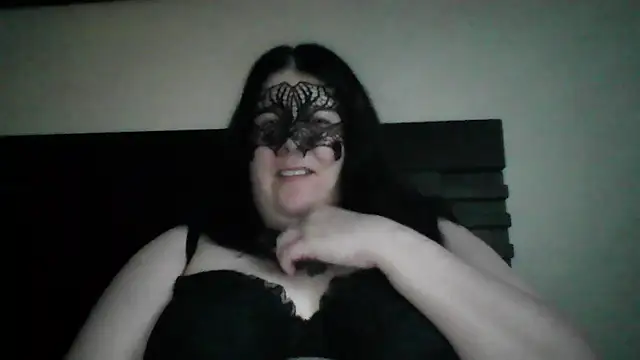 RavenRunee online show from 07/04/26, 03:35