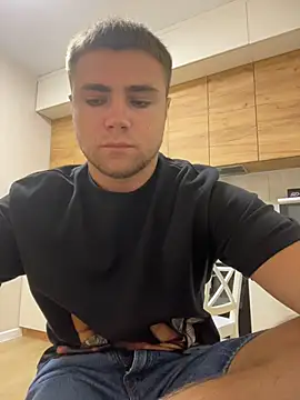 Snapshot of JualinLoqa chatting on 06/26/26, 05:39 JualinLoqa online show from 06/26/26, 05:39