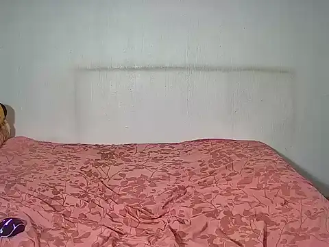Zuzi01 online show from 06/27/26, 08:03
