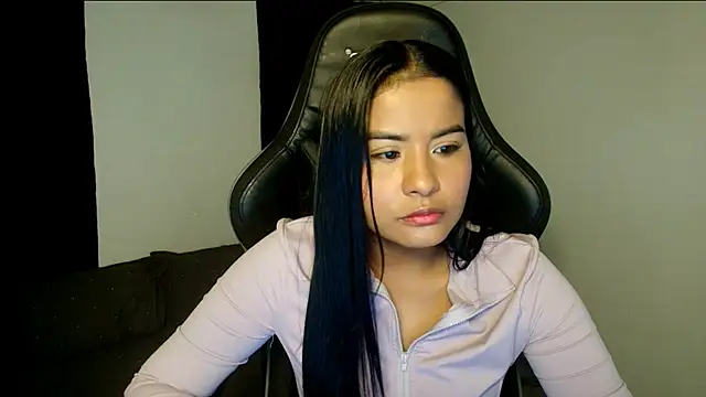 Kiara Naomi online show from 07/03/26, 01:50