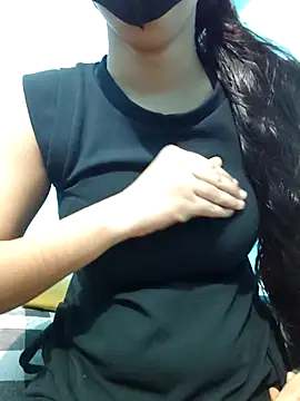 Sexy-deshigirls online show from 07/06/26, 04:42