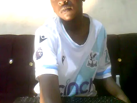 Snapshot of ebony500 chatting on 07/04/26, 12:44 ebony500 online show from 07/04/26, 12:44