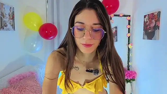 Liiaa  7 online show from 07/03/26, 02:01