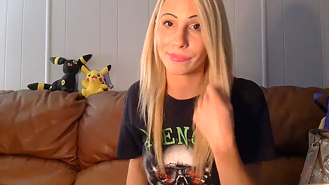 Masqueradeblonde69 online show from 07/02/26, 03:17