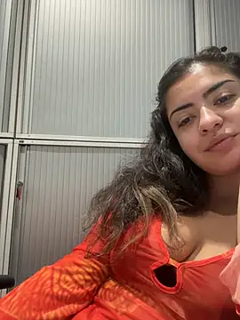 Snapshot of Aylin_Sugar chatting on 07/14/26, 06:40 Aylin Sugar online show from 07/14/26, 06:40