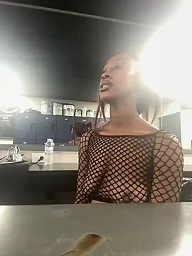 PeachxPatron online show from 07/27/26, 08:27