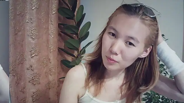 Snapshot of MammieLippoldt chatting on 07/03/26, 04:57 MammieLippoldt online show from 07/03/26, 04:57