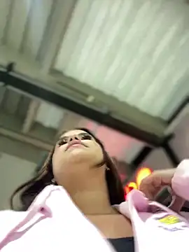 AliceStarshine online show from 03/12/25, 02:23