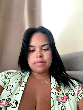 AliceStarshine online show from 11/17/25, 06:14