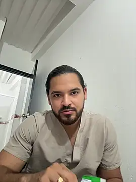 Snapshot of Efren_Fernandez chatting on 07/25/26, 02:09 Efren Fernandez online show from 07/25/26, 02:09