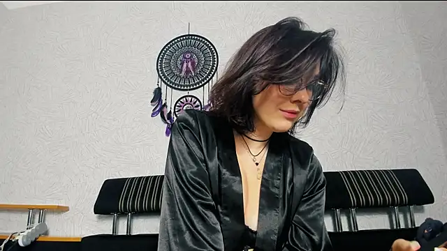 Snapshot of DI_Fetish chatting on 07/16/26, 03:51 DI Fetish online show from 07/16/26, 03:51