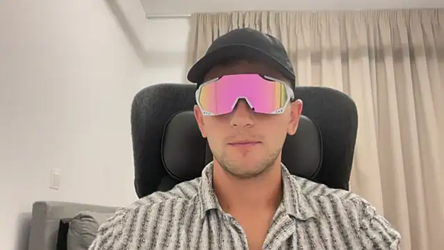 normalnoah online show from 07/12/26, 02:08