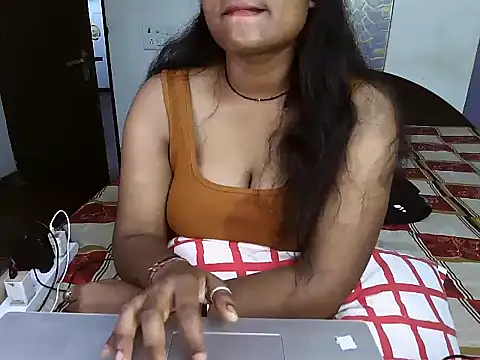Snapshot of Ma_ya7 chatting on 07/15/26, 02:22 Ma ya7 online show from 07/15/26, 02:22