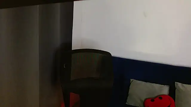 lispetite online show from 09/10/25, 05:07