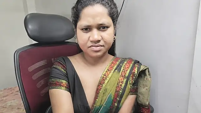 Snapshot of SAmirahha_Bano86 chatting on 07/10/26, 12:15 SAmirahha Bano86 online show from 07/10/26, 12:15