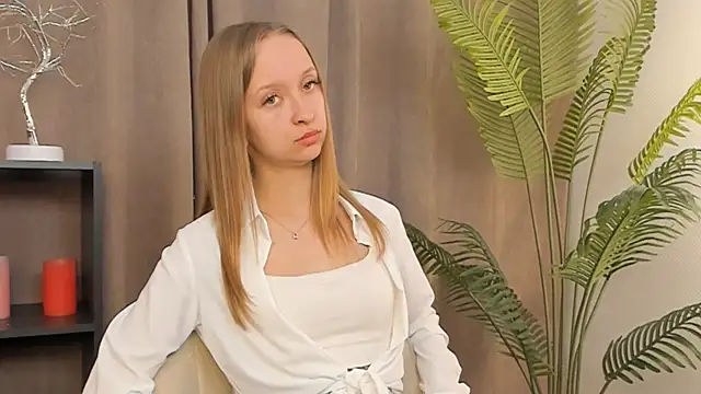 PearleChristopher online show from 07/14/26, 03:40