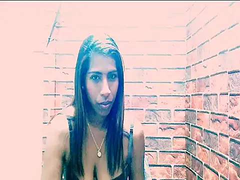 Snapshot of Indian_dream_girl chatting on 07/14/26, 04:34 Indian dream girl online show from 07/14/26, 04:34