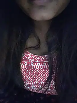 Snapshot of Rashmi-cute chatting on 08/04/26, 05:15 Rashmi-cute online show from 08/04/26, 05:15