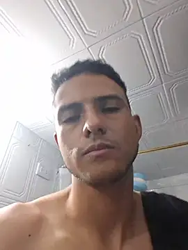 Snapshot of andycalis_97 chatting on 07/18/26, 04:22 andycalis 97 online show from 07/18/26, 04:22
