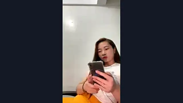 Snapshot of TenishaFontanini chatting on 07/15/26, 10:31 TenishaFontanini online show from 07/15/26, 10:31