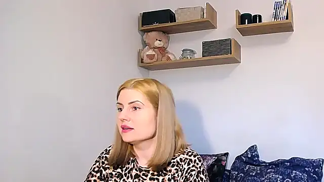 alisenties online show from 03/02/26, 03:30