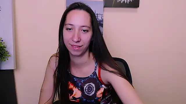 Snapshot of _Astraia_ chatting on 07/13/26, 07:55 Astraia online show from 07/13/26, 07:55