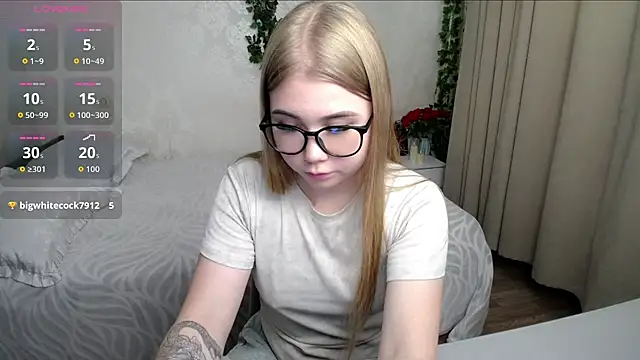 Cassandra you online show from 07/27/26, 10:00