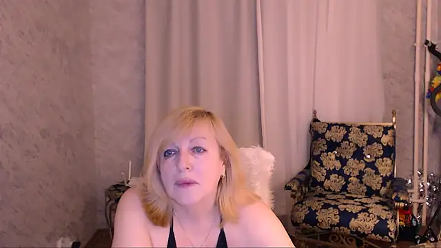 Snapshot of Samantha_Si chatting on 05/05/26, 07:11 Samantha Si online show from 05/05/26, 07:11